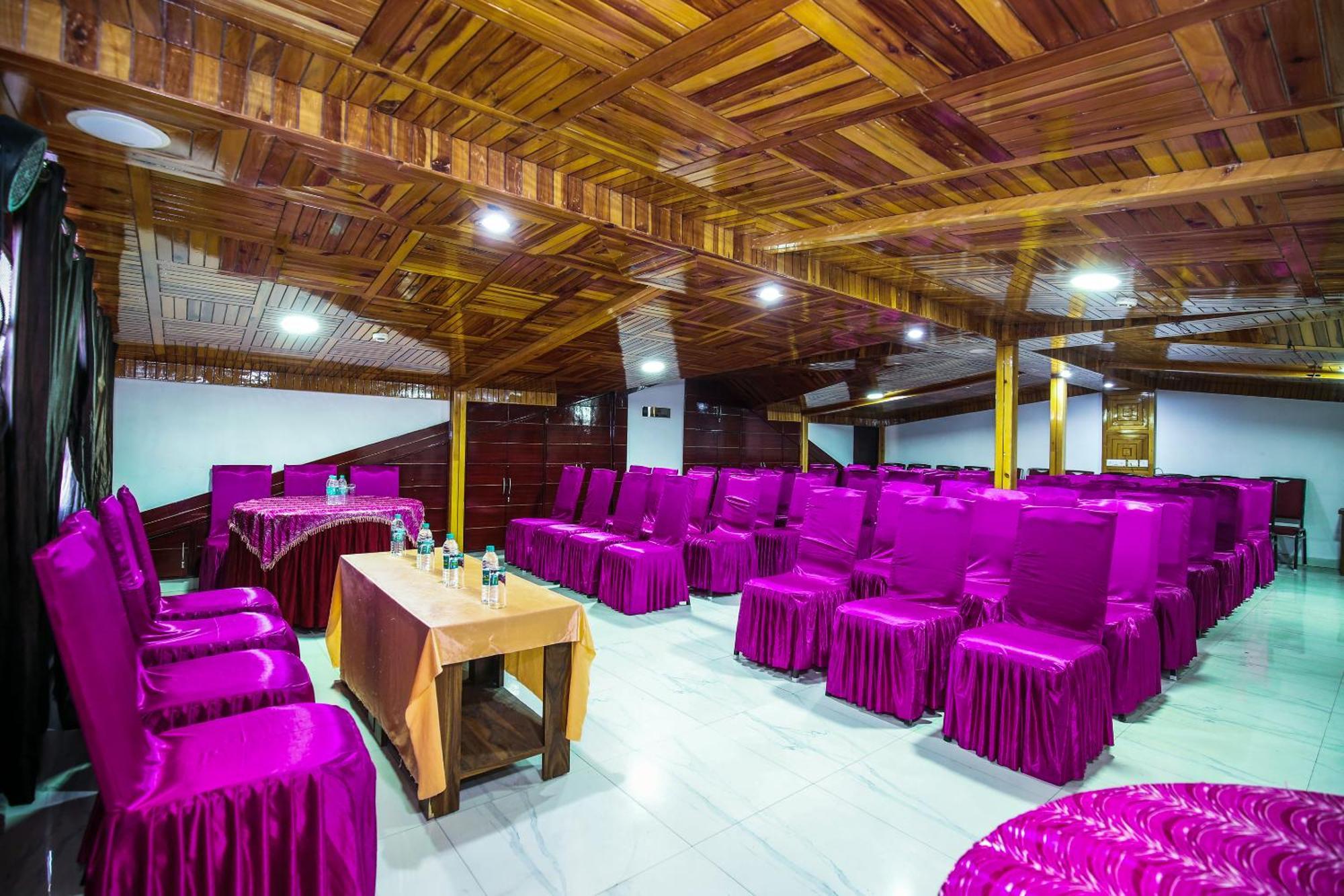 Hotel White Grand Shimla - In City Centre - A Centrally Ac Hotel Buitenkant foto
