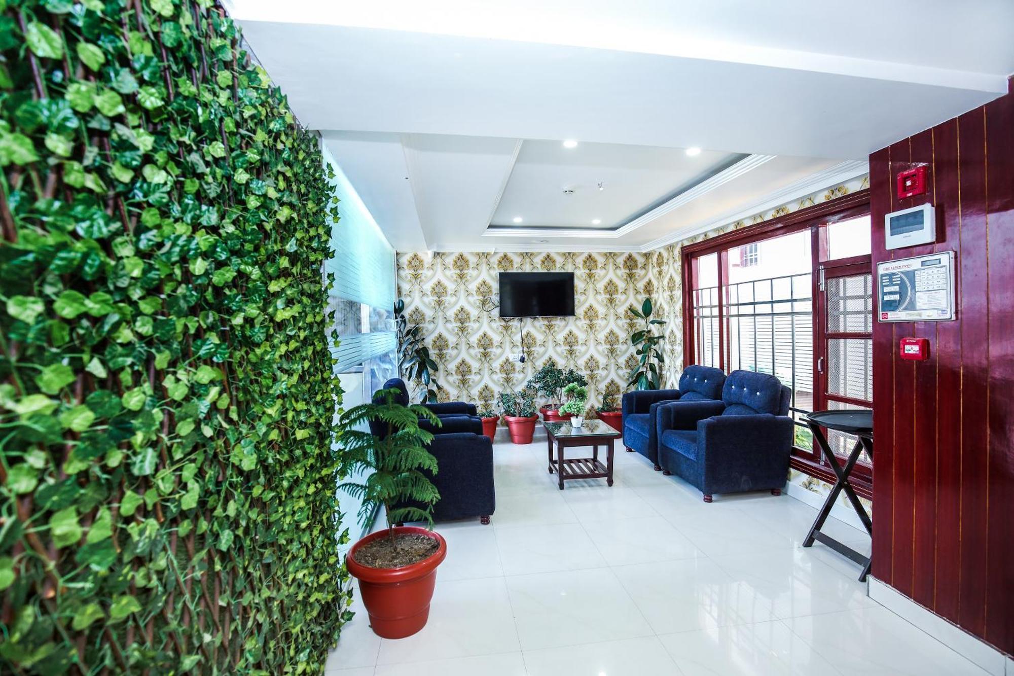 Hotel White Grand Shimla - In City Centre - A Centrally Ac Hotel Buitenkant foto