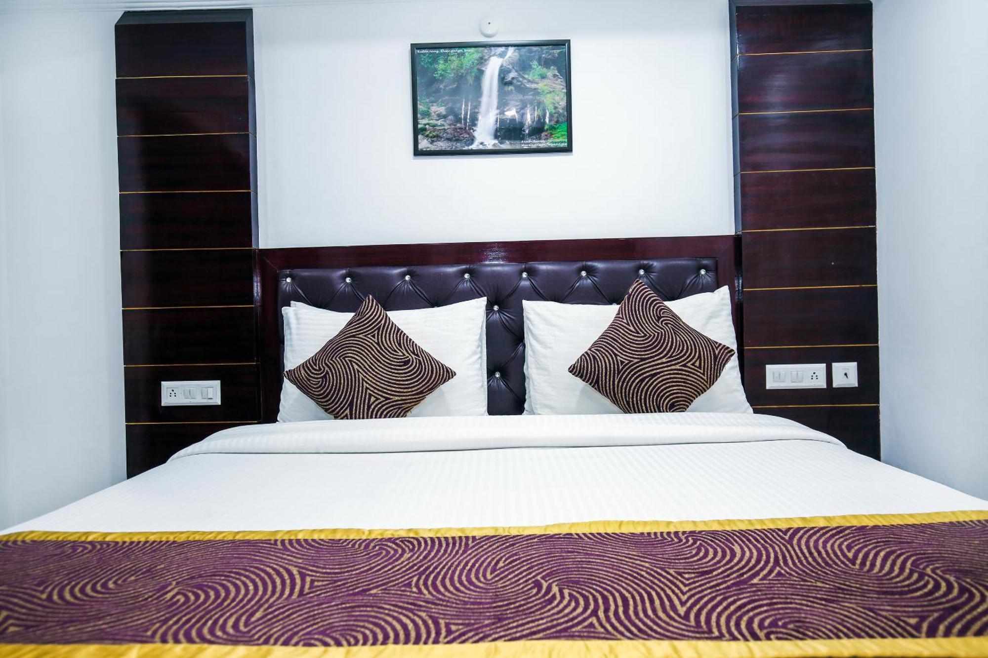 Hotel White Grand Shimla - In City Centre - A Centrally Ac Hotel Buitenkant foto
